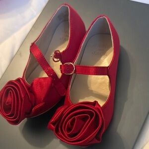 Elegant Red Toddler Shoes with Floral Design